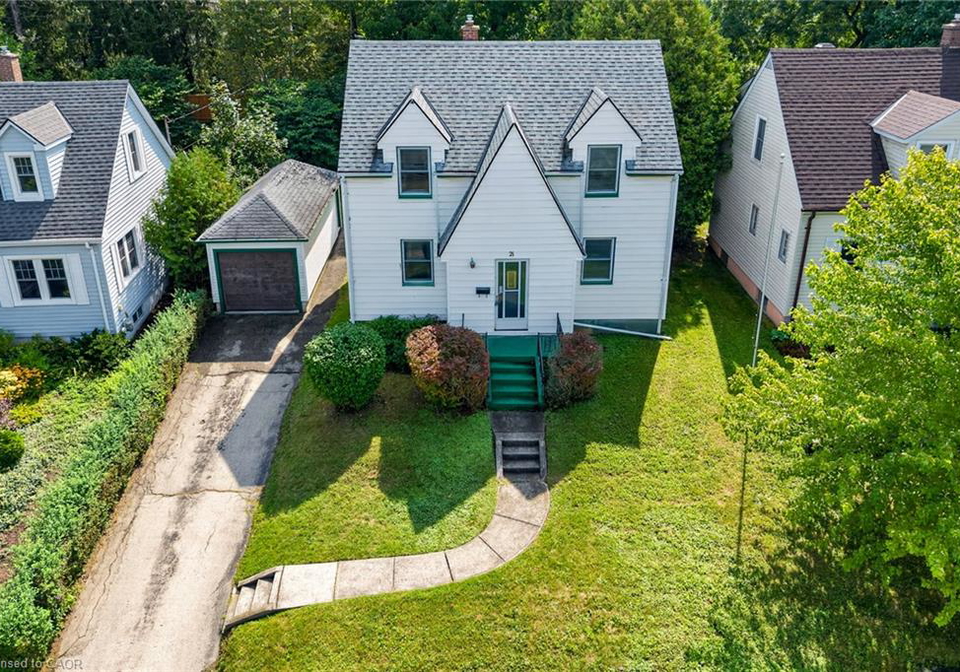 21-ormond-crescent-simcoe-ontario-40857643