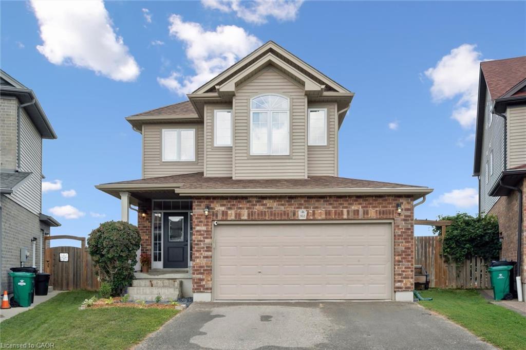 952-eden-oak-court-kitchener-ontario-40857647