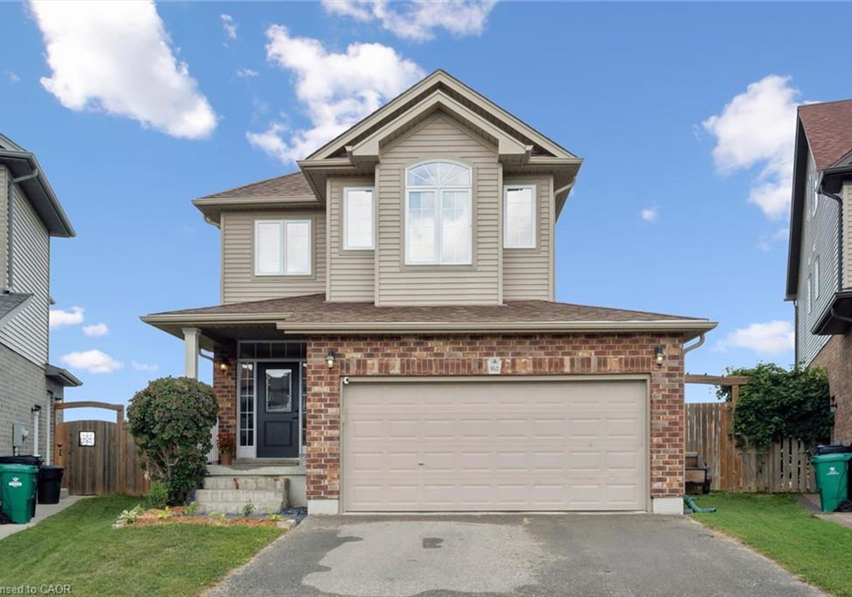 952-eden-oak-court-kitchener-ontario-40857647