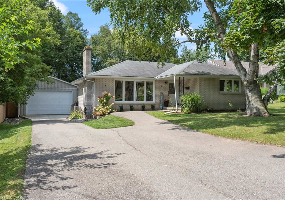 16-gibson-drive-simcoe-ontario-40857651