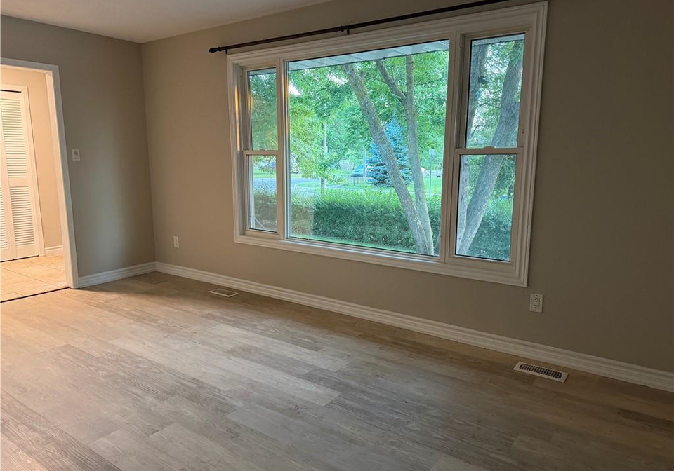 70-eagen-drive-kitchener-ontario-40857668