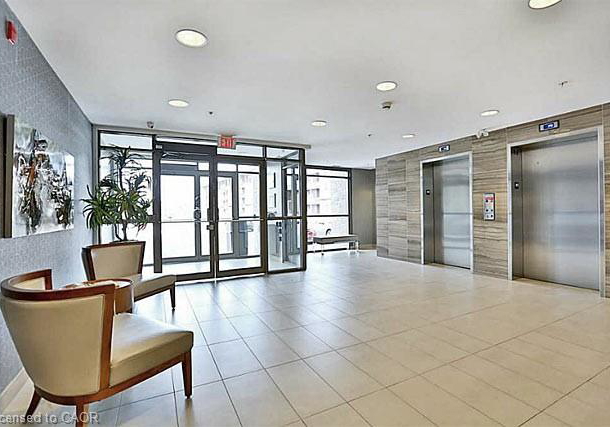 5010-corporate-drive-burlington-ontario-40857676