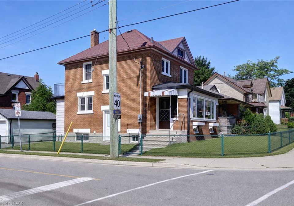 147-courtland-avenue-e-kitchener-ontario-40857747
