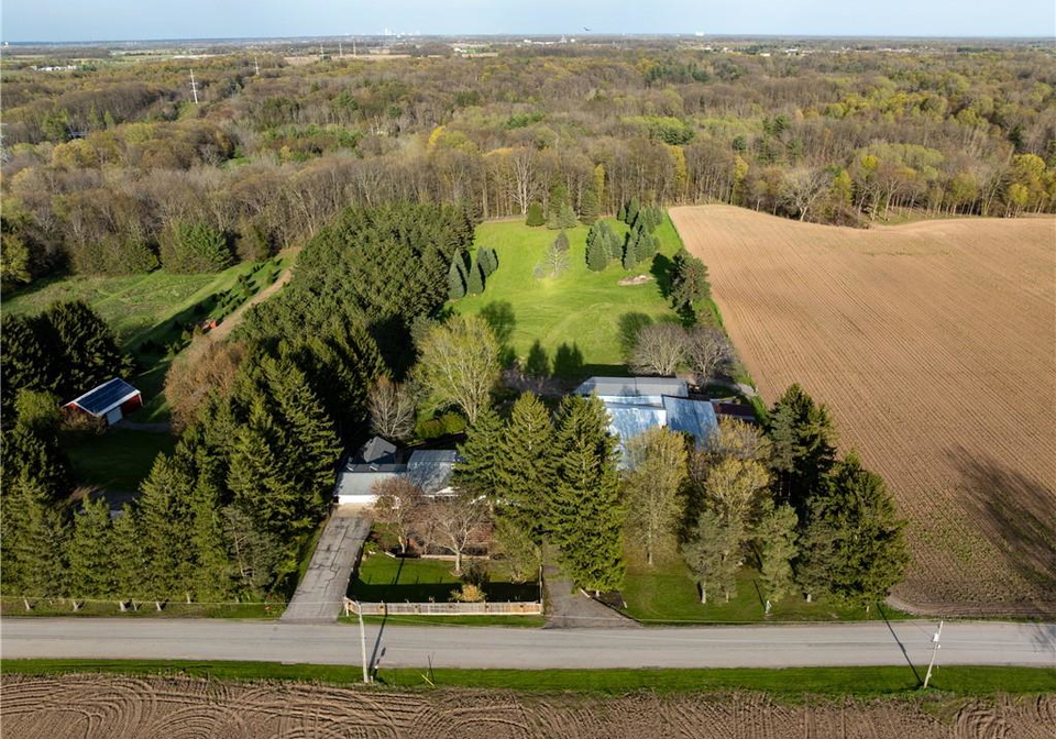 2010-hansler-street-pelham-ontario-40857780
