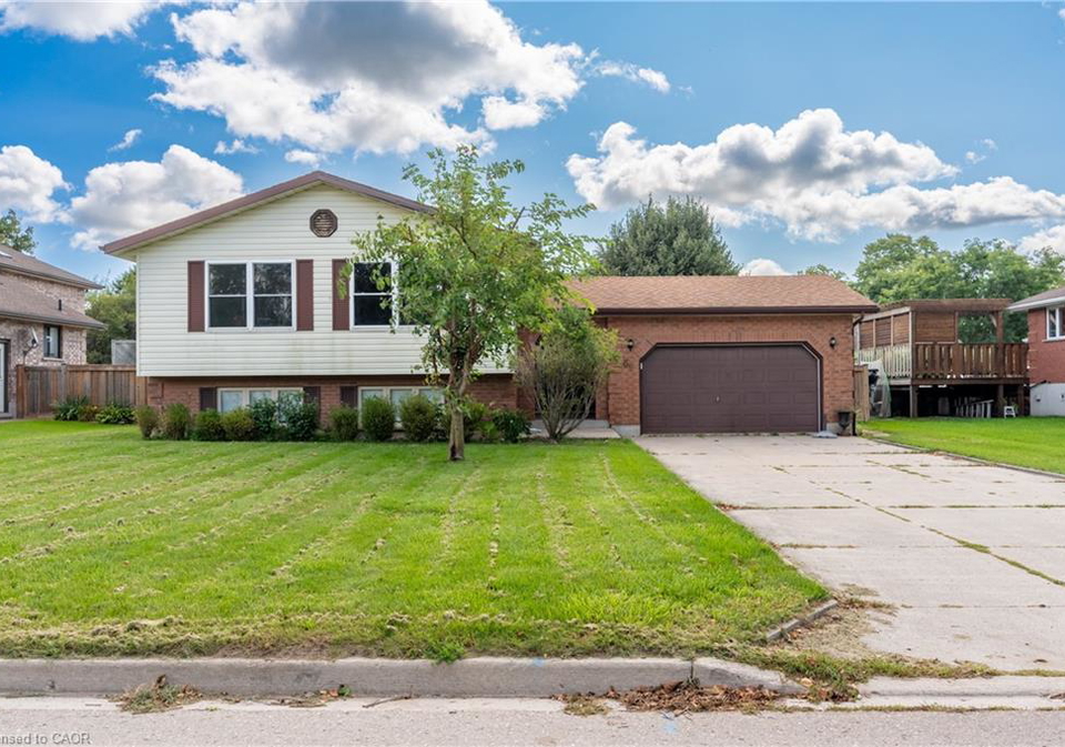 69-napier-street-mitchell-ontario-40857781
