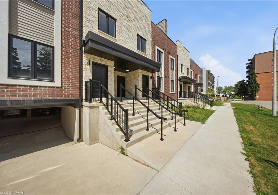 2-slessor-boulevard-grimsby-ontario-40857807