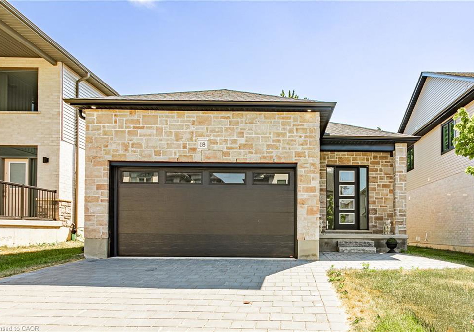 7966-fallon-drive-lucan-biddulph-twp-ontario-40857814