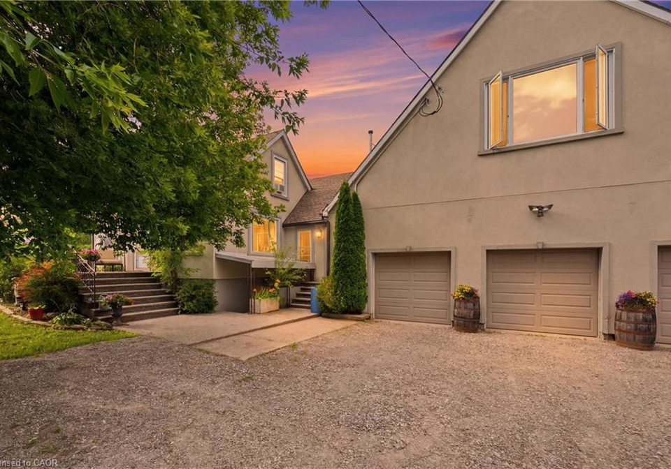 97-smith-road-hamilton-ontario-40857826