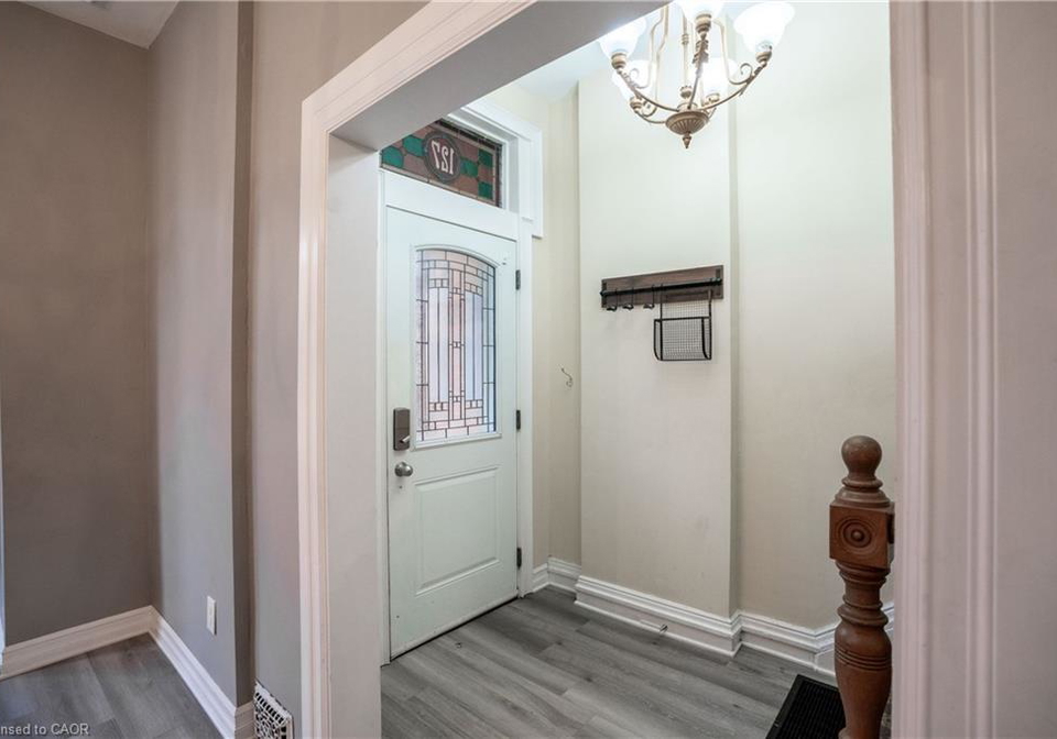 127-east-avenue-s-hamilton-ontario-40857829