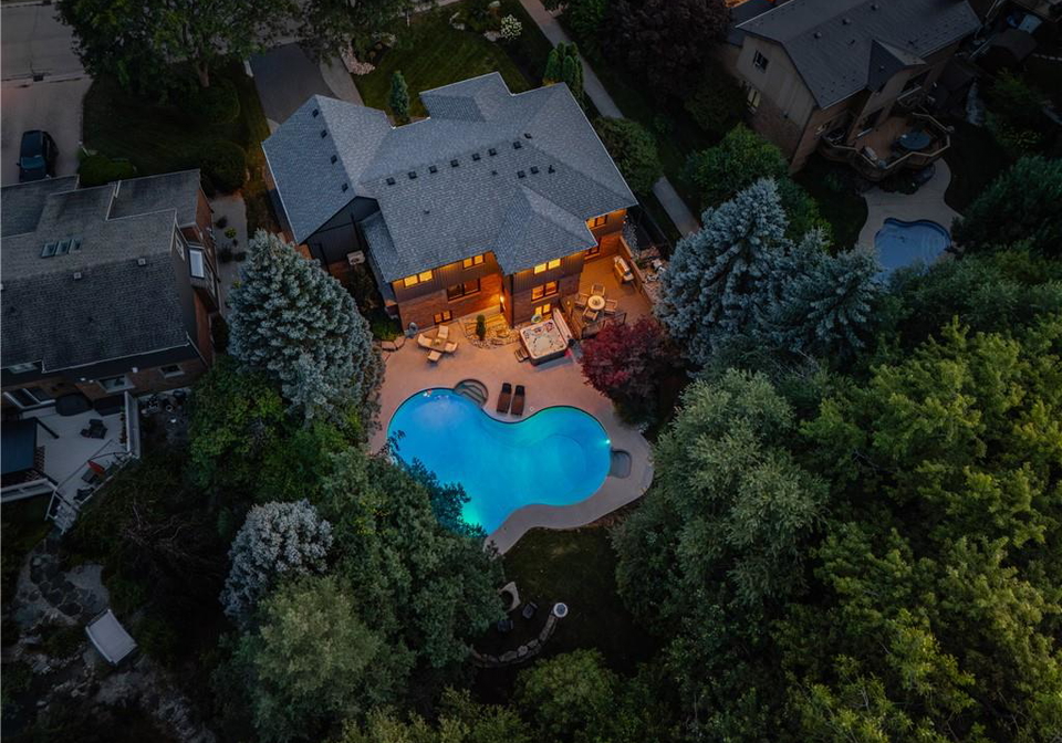 50-roehampton-court-kitchener-ontario-40857830