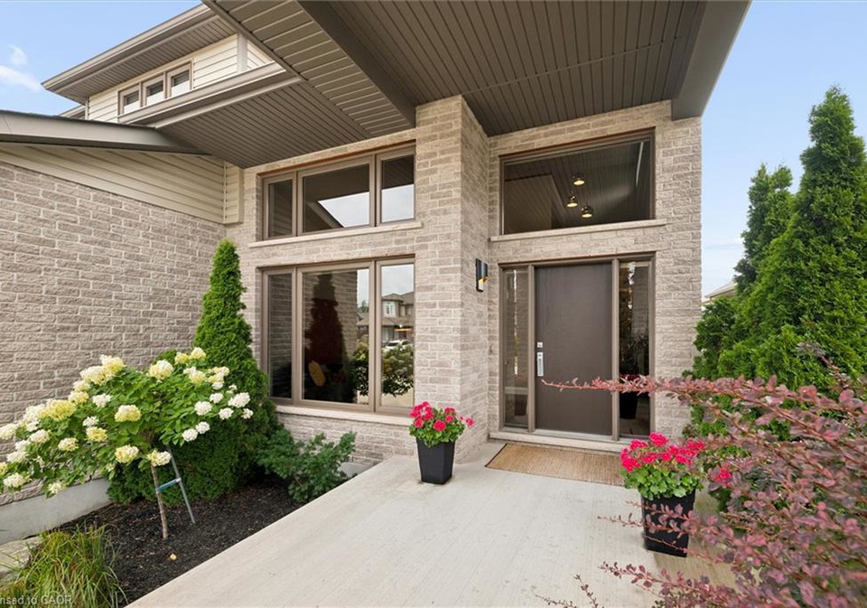 195-townsend-drive-breslau-ontario-40857844