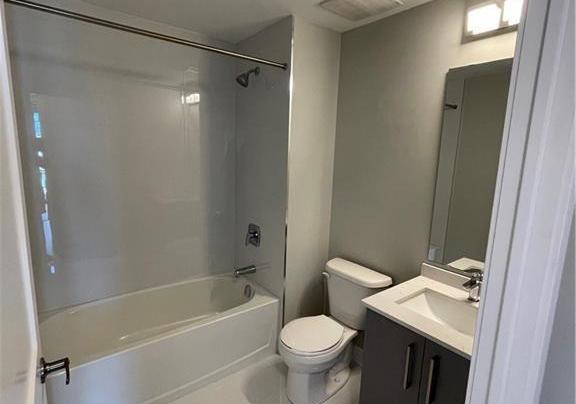 15-queen-street-s-hamilton-ontario-40857859
