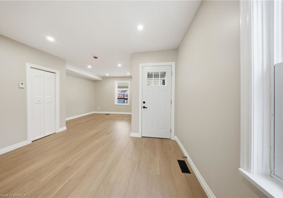 17-able-avenue-brantford-ontario-40857892