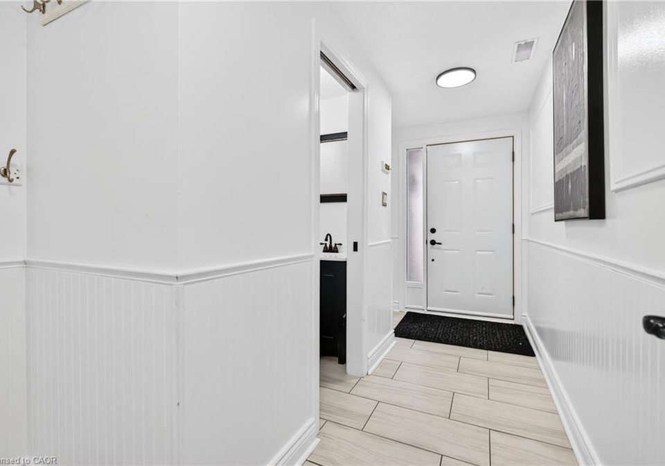 11-harrisford-street-hamilton-ontario-40857898