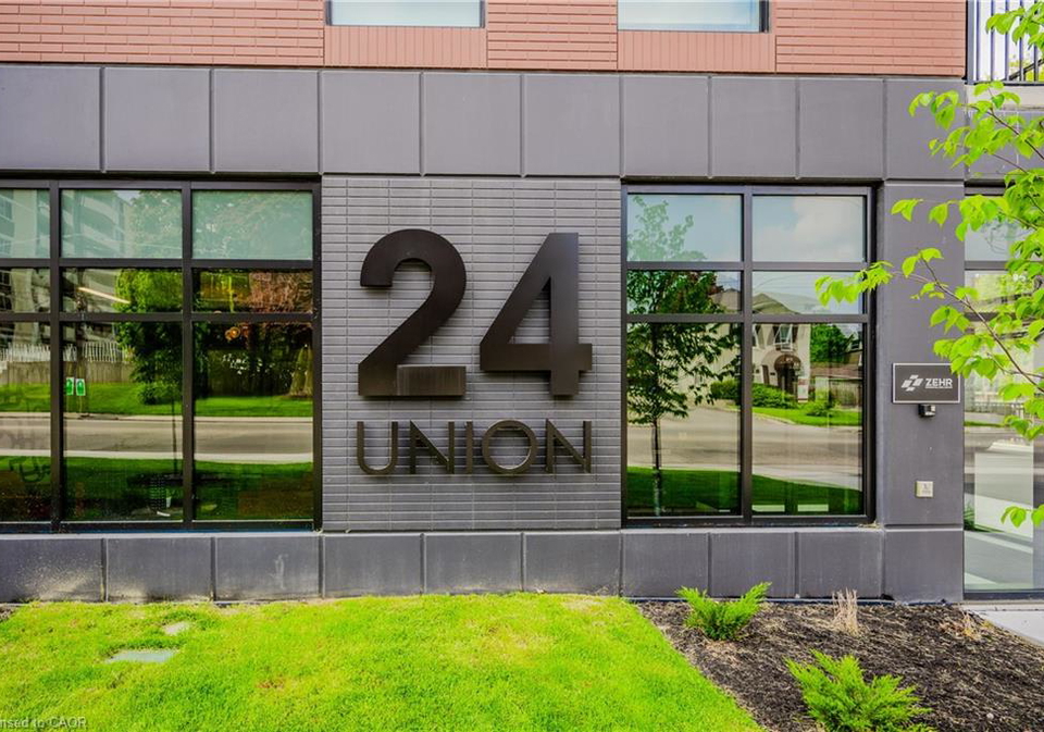 24-union-street-e-waterloo-ontario-40857902