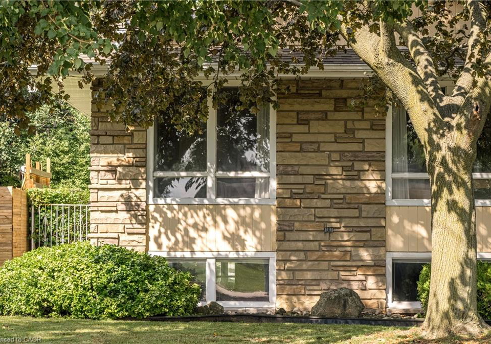 14-woodside-drive-hamilton-ontario-40857914