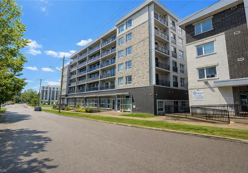 114-275-larch-street-waterloo-ontario-40857931