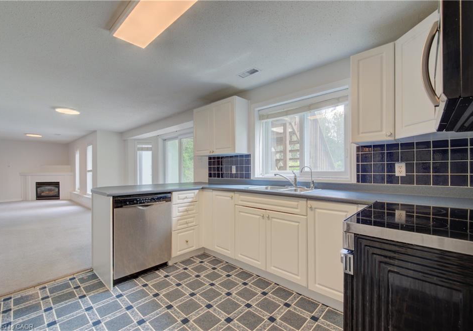 25-idle-ridge-court-kitchener-ontario-40857942