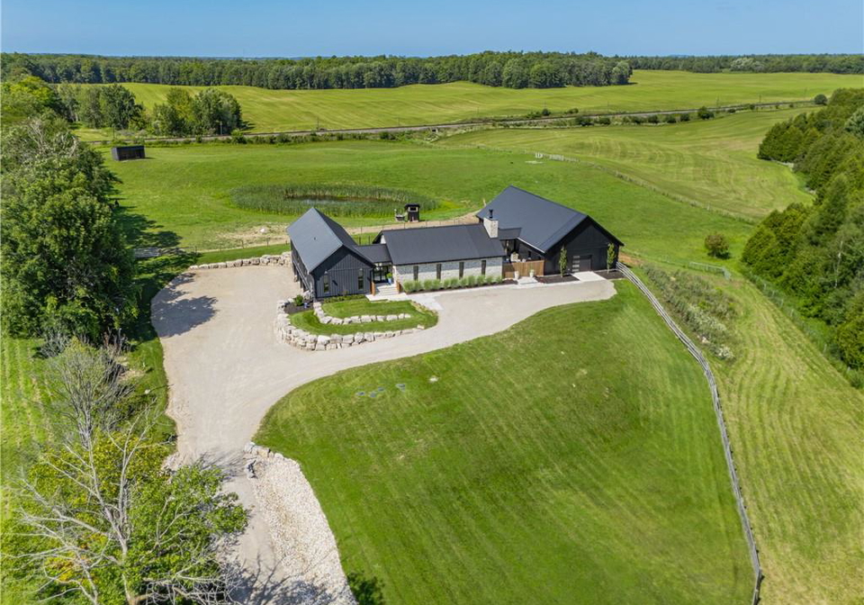 6808-gore-road-puslinch-ontario-40857954