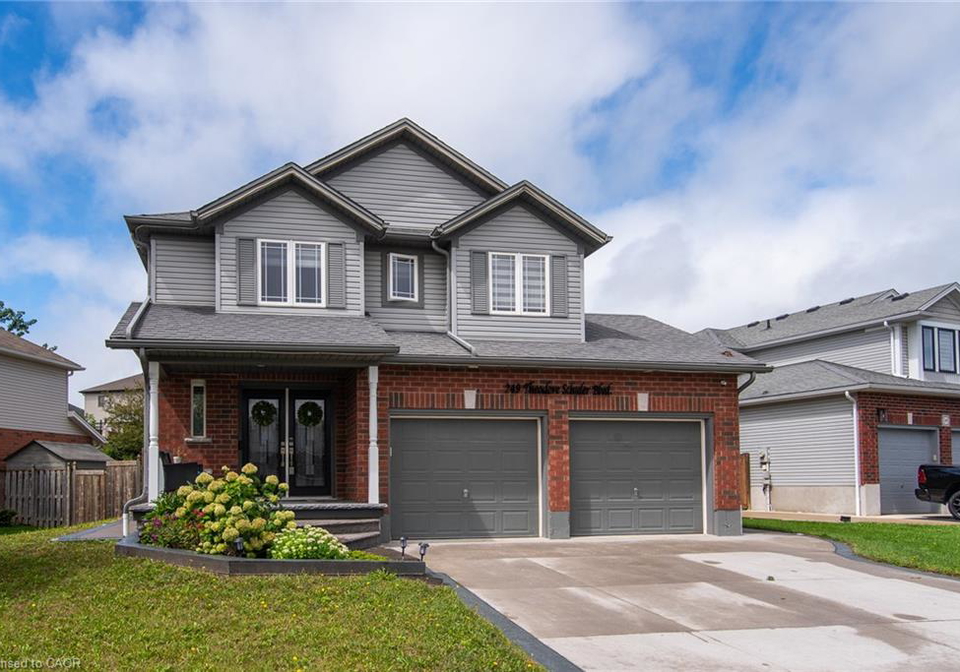 249-theodore-schuler-boulevard-new-hamburg-ontario-40857993