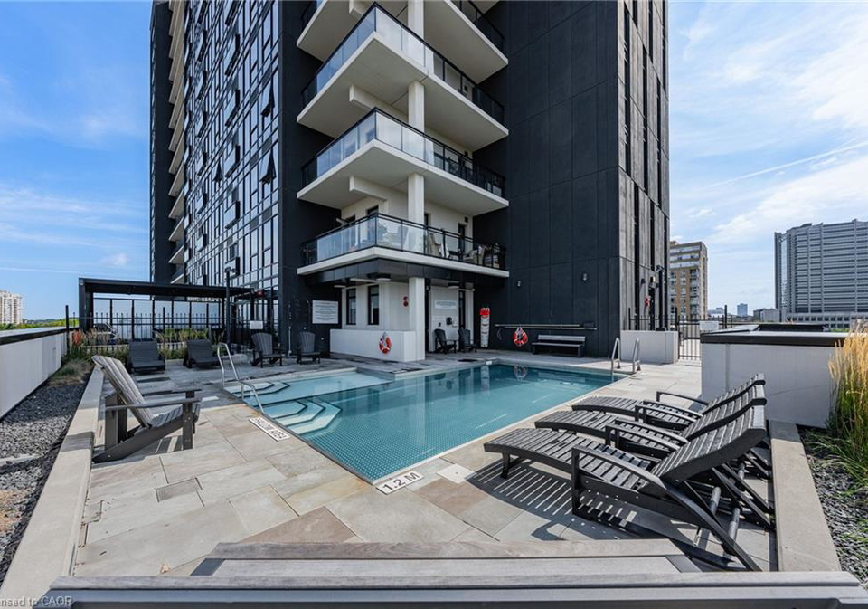 181-king-street-s-waterloo-ontario-40858003