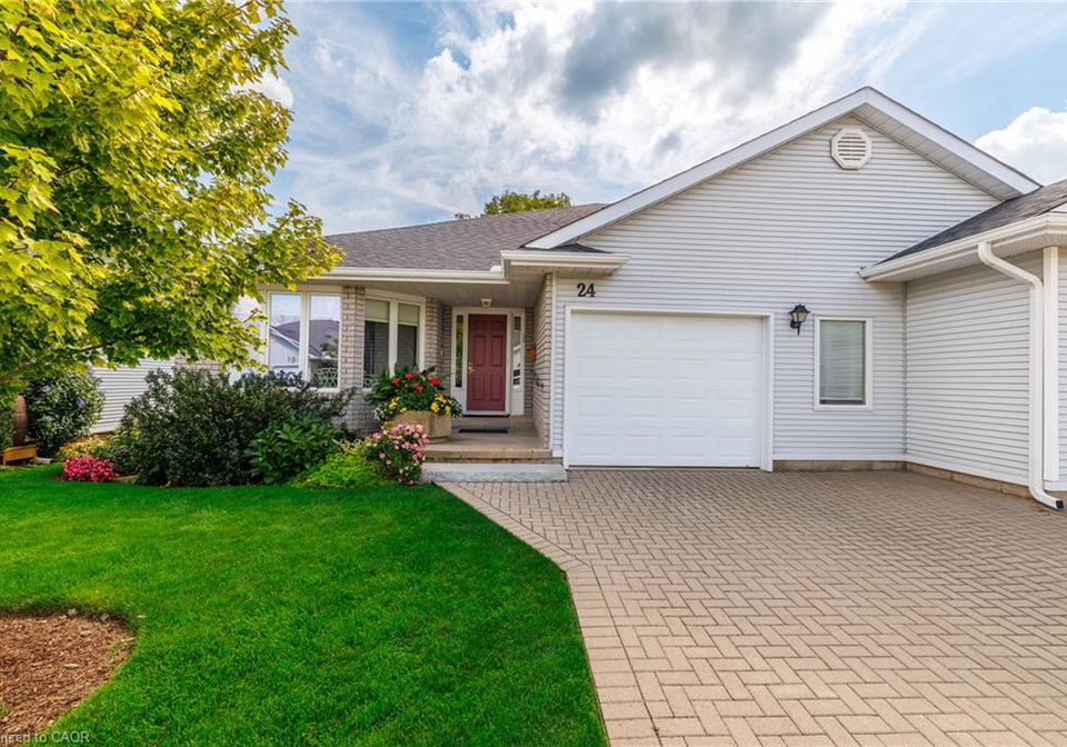 24-garden-drive-smithville-ontario-40858017