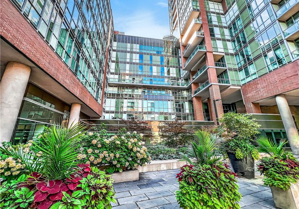 112-george-street-toronto-ontario-40858029