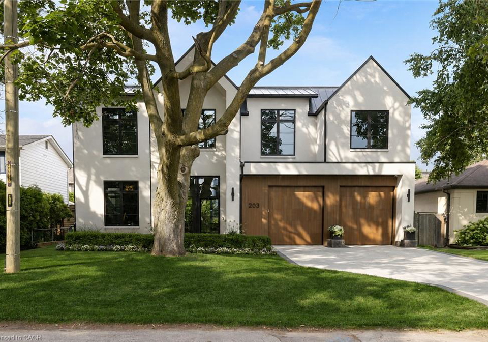 203-weybourne-road-oakville-ontario-40858040