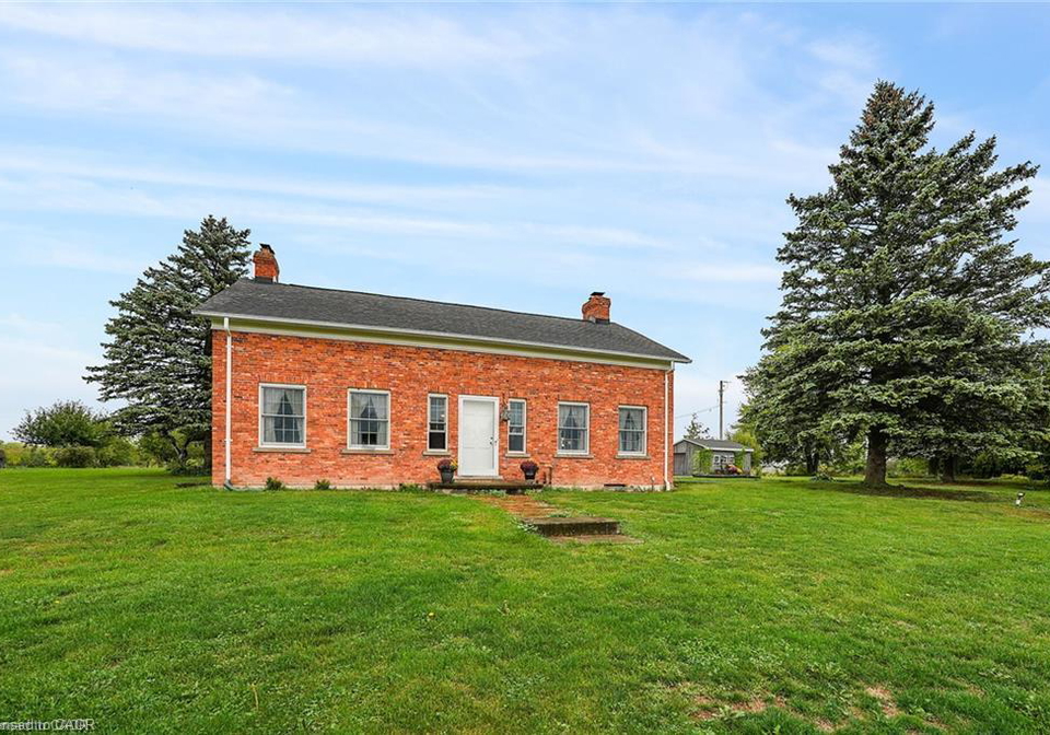 2432-seburn-road-fonthill-ontario-40858047