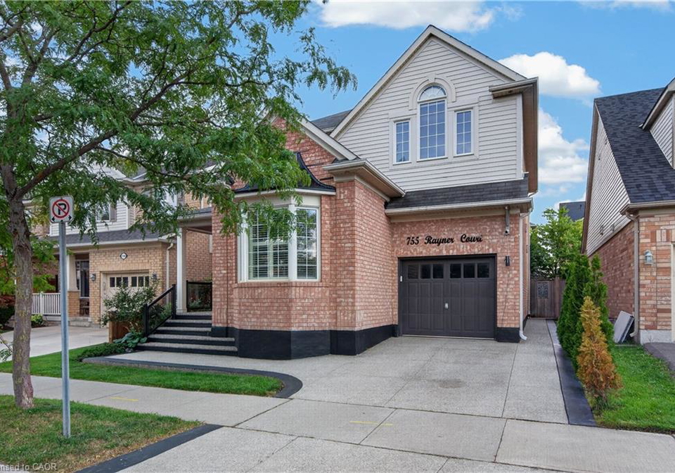 755-rayner-court-milton-ontario-40858052