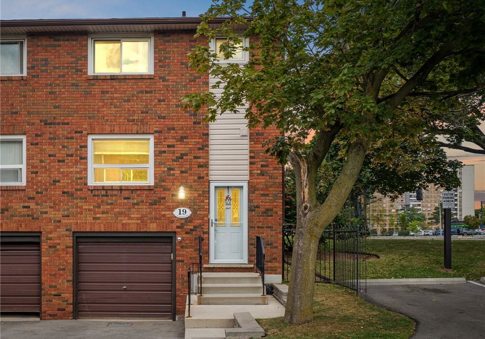 90-magnolia-drive-hamilton-ontario-40858056