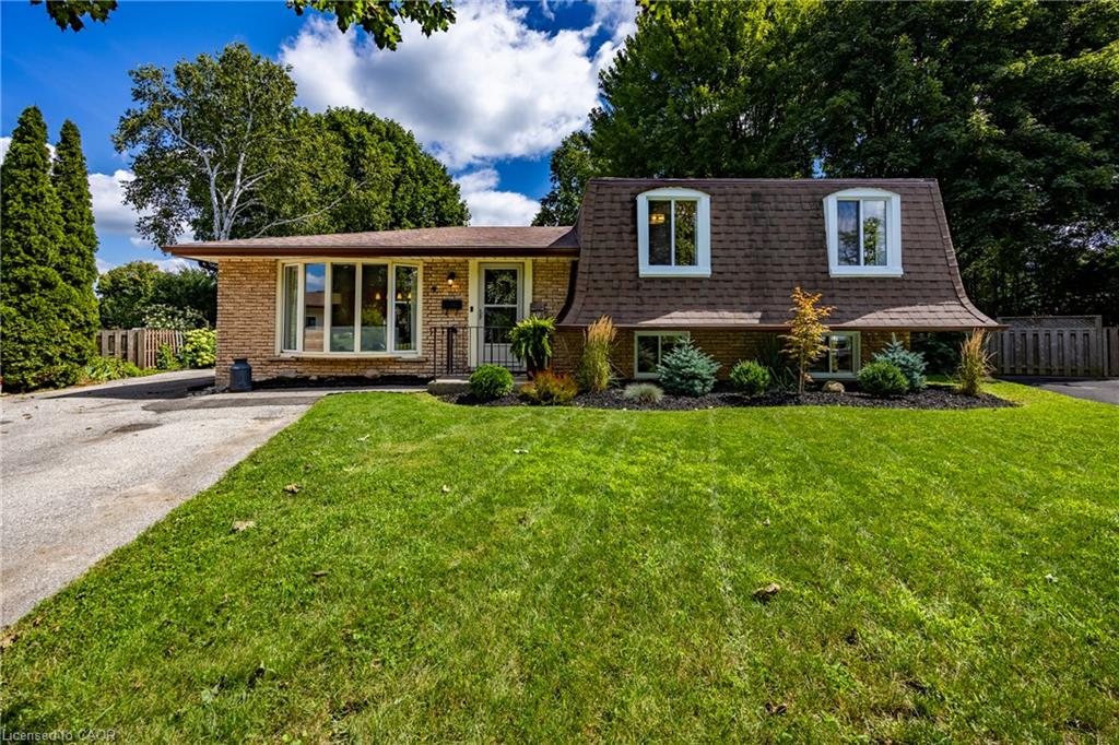 9-normandy-circle-simcoe-ontario-40858066