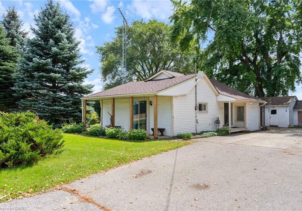 2088-highway-3-delhi-ontario-40858098