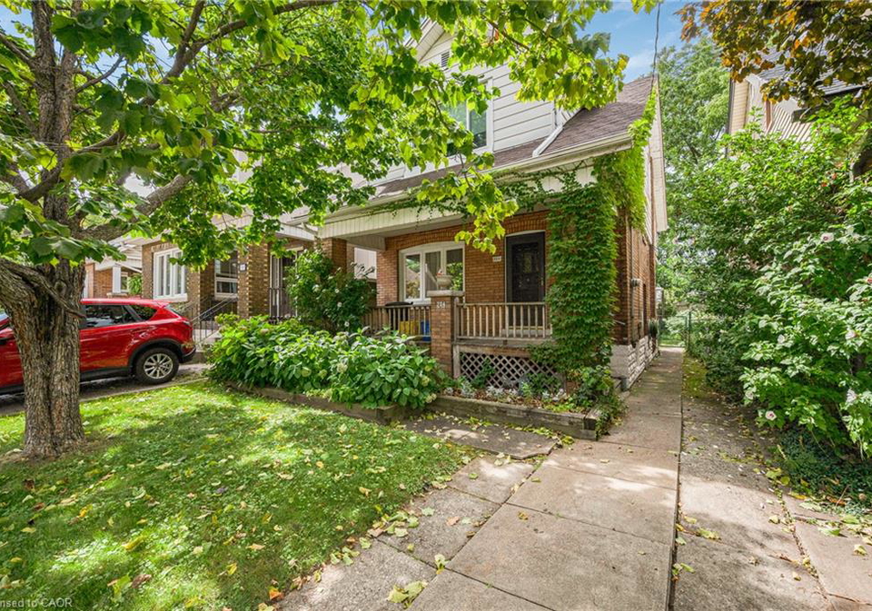 204-rosslyn-avenue-s-hamilton-ontario-40858109