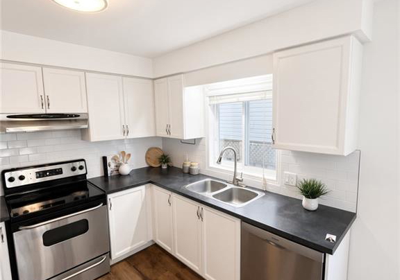 765-angler-way-waterloo-ontario-40858115