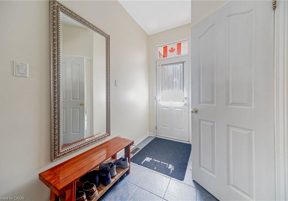 82-milner-downs-crescent-ottawa-ontario-40858137