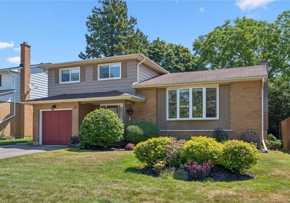 19-mcgarry-drive-kitchener-ontario-40858152