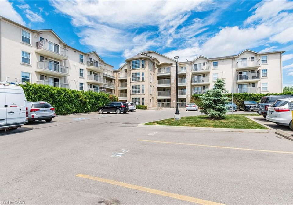 1480-bishops-gate-oakville-ontario-40858160