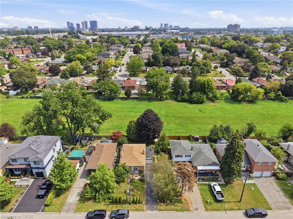 88-cavehill-crescent-scarborough-ontario-40858175