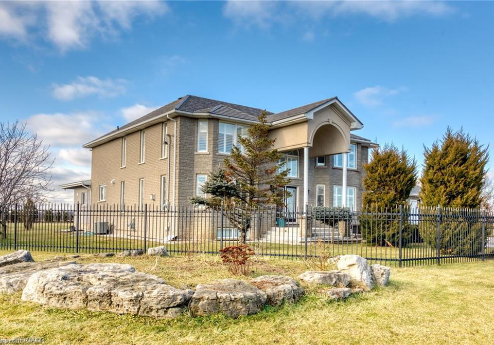 283-second-road-e-stoney-creek-ontario-40858208
