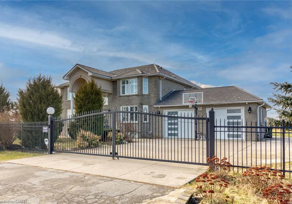 283-second-road-e-stoney-creek-ontario-40858208