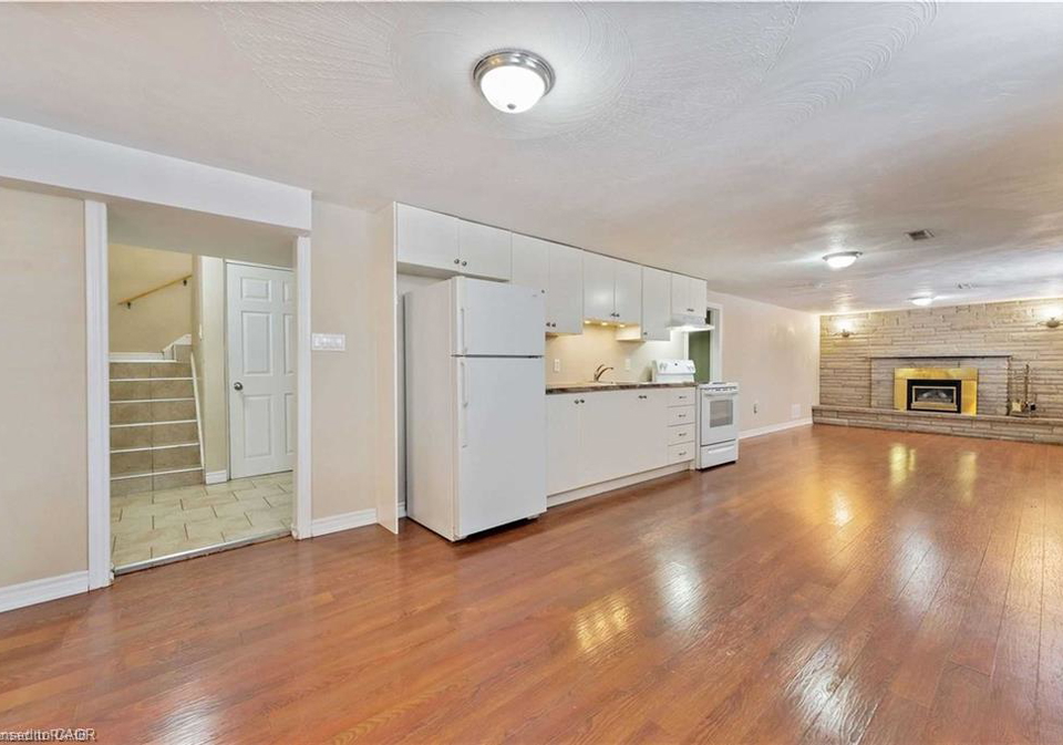 864-upper-ottawa-street-hamilton-ontario-40858224