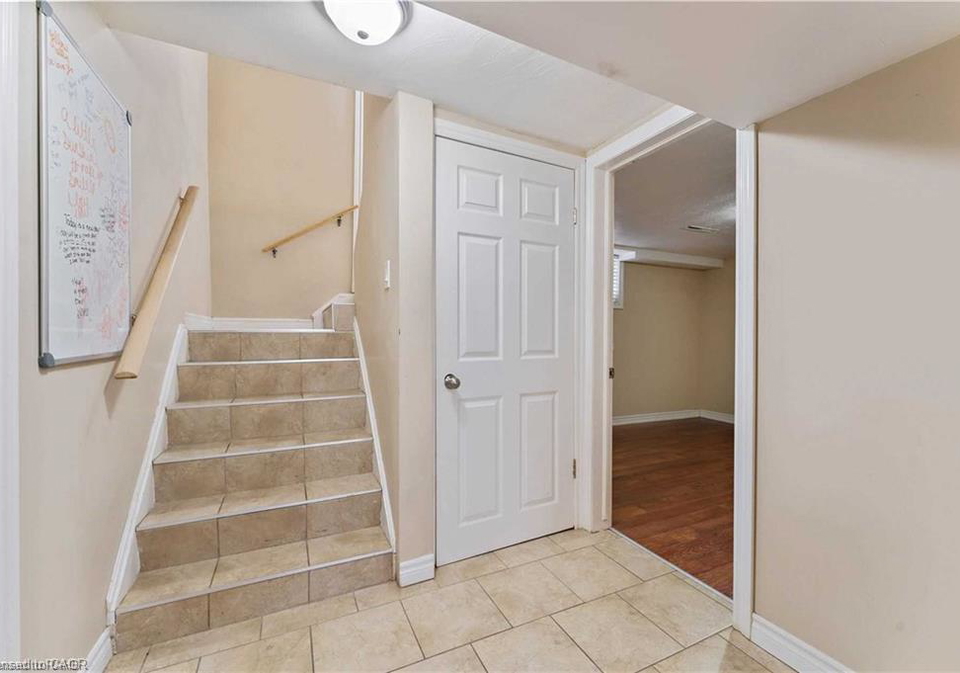 864-upper-ottawa-street-hamilton-ontario-40858224