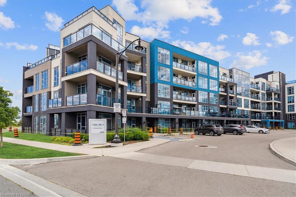 10-concord-place-grimsby-ontario-40858241