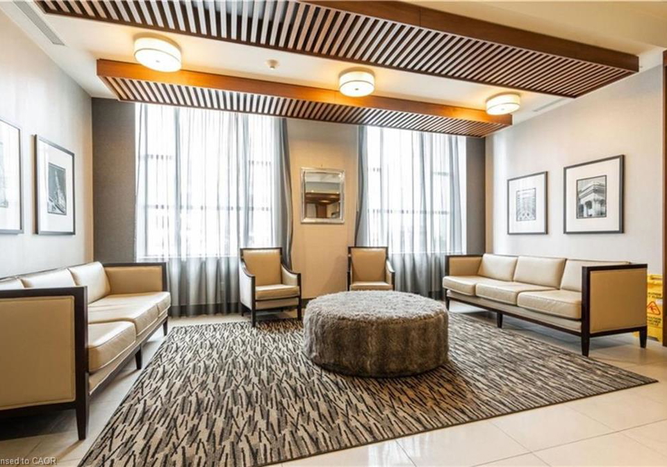 150-main-street-w-hamilton-ontario-40858244
