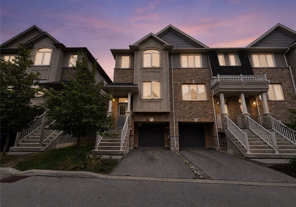 11-birot-lane-ancaster-ontario-40858258