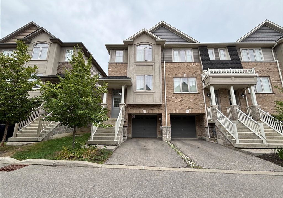 11-birot-lane-ancaster-ontario-40858258