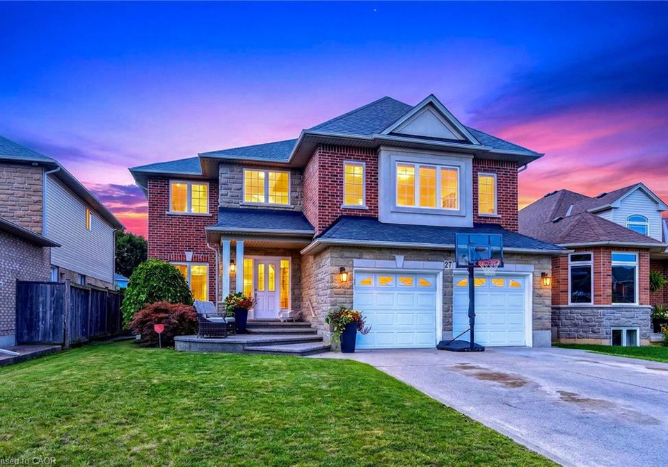 27-garth-trail-hamilton-ontario-40858262