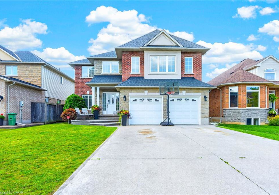 27-garth-trail-hamilton-ontario-40858262