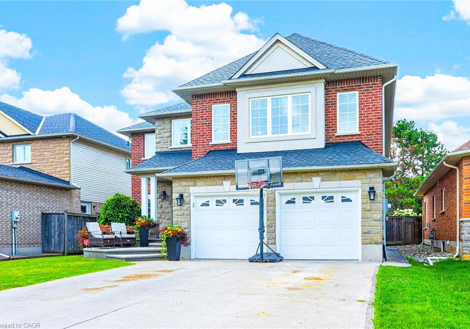 27-garth-trail-hamilton-ontario-40858262